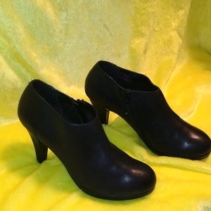 Cynthia Rowley ankle boots